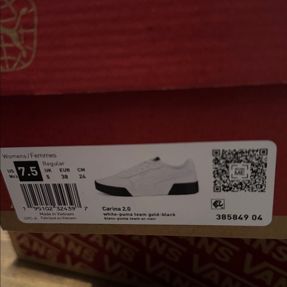 PUMA Women's Carina 2.0 Gradient Sneaker 7.5 with box - Picture 13 of 13